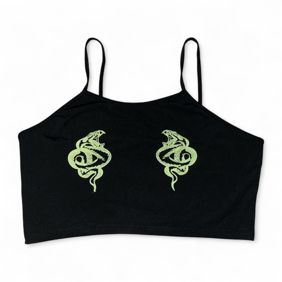 SHEIN Tops - SHEIN cropped‎ spaghetti strap top with green snakes🐍
